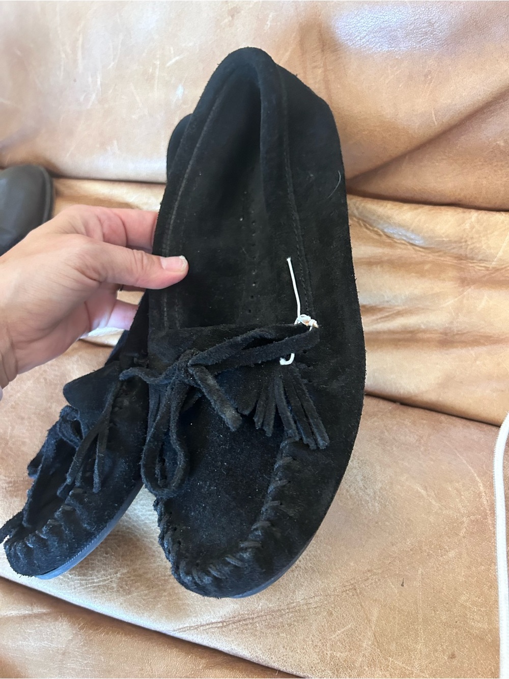 Minnetonka Black Suede Fringe Moccasin Flats GUC - Picture 2 of 6